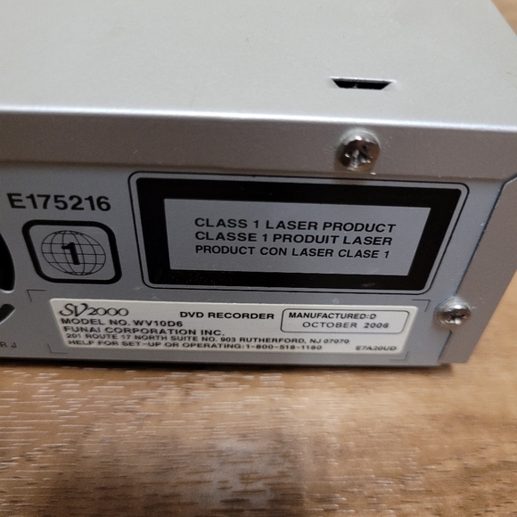 SV2000 WV10D6 DVD Recorder DVR Includes Av Cord - Picture 8 of 9